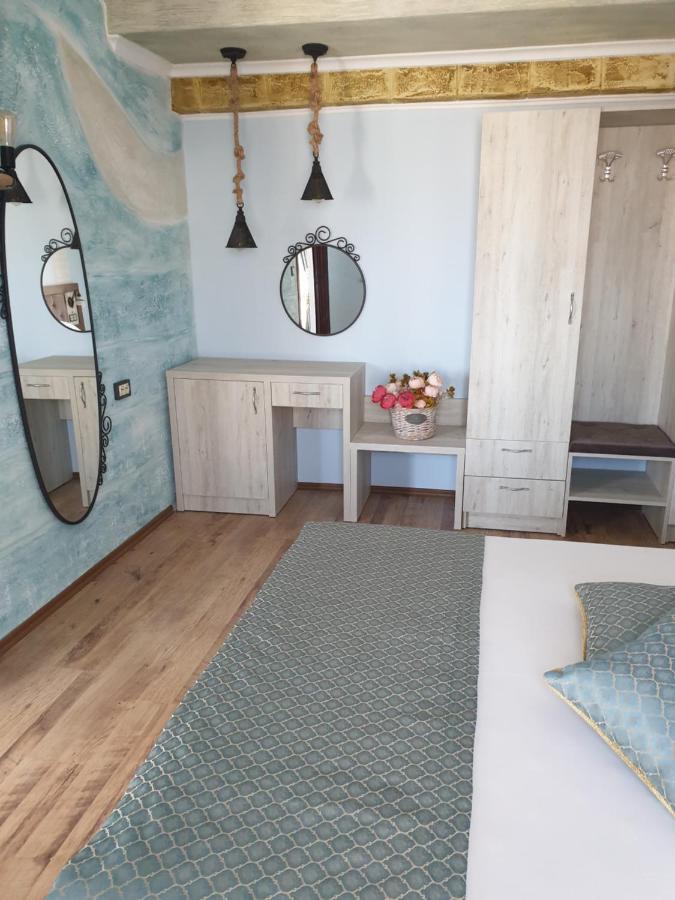 Vromos Guest House 切尔诺莫雷茨 外观 照片