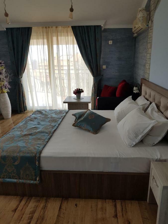 Vromos Guest House 切尔诺莫雷茨 外观 照片